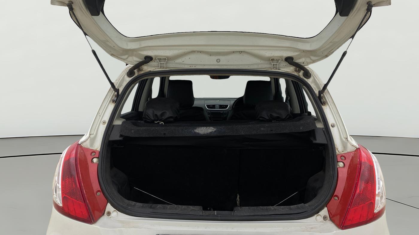 2017 Maruti Swift ZDI, Diesel, Manual, 79,848 km, Boot Open Zoomed View