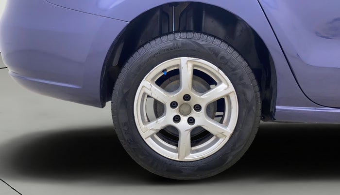 2012 Volkswagen Vento HIGHLINE DIESEL 1.6, Diesel, Manual, 93,894 km, Right Rear Wheel