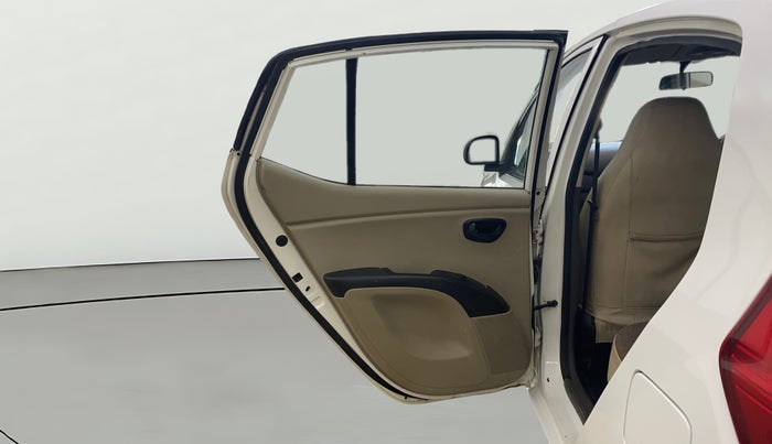 2014 Hyundai i10 MAGNA 1.1, CNG, Manual, 91,506 km, LHS Rear Door