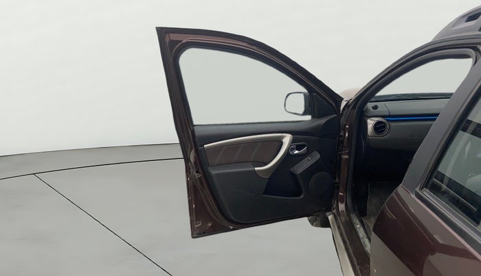 2021 Renault Duster RXZ 1.5 PETROL MT, Petrol, Manual, 33,610 km, LHS Front Door