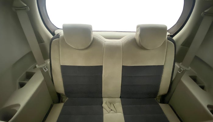 2014 Maruti Ertiga VXI ABS, Petrol, Manual, 1,11,542 km, Third Seat Row ( optional )
