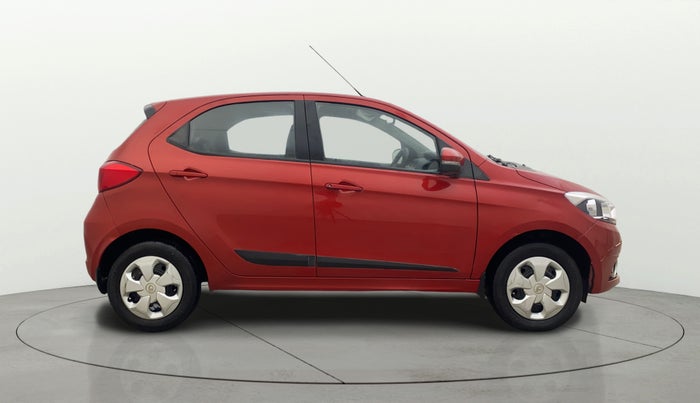 2017 Tata Tiago XZ PETROL, Petrol, Manual, 31,714 km, Right Side View