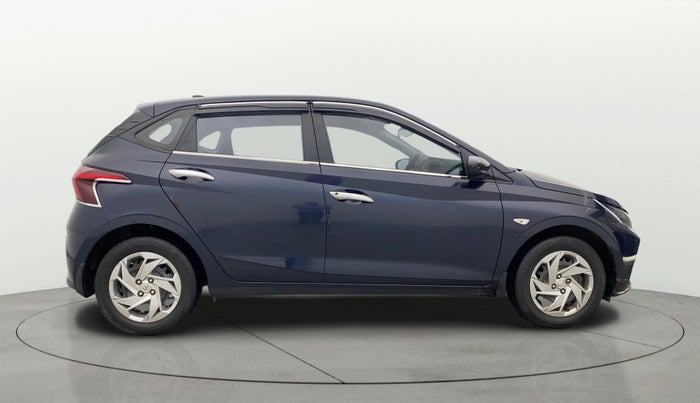 2021 Hyundai NEW I20 MAGNA 1.2 MT, Petrol, Manual, 43,713 km, Right Side View