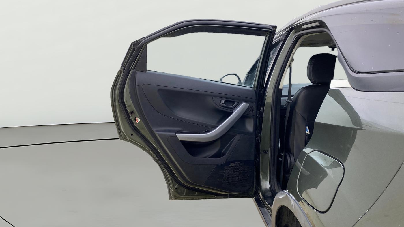 2022 Tata NEXON XM DIESEL, Diesel, Manual, 81,115 km, LHS Rear Door