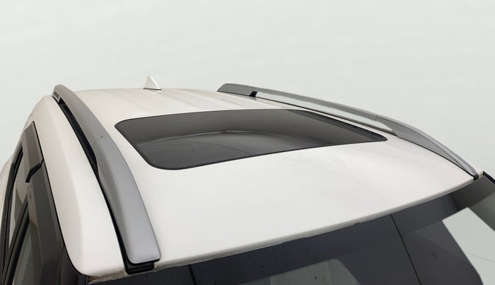 2022 Hyundai VENUE SX 1.2 PETROL, Petrol, Manual, 33,900 km, Roof