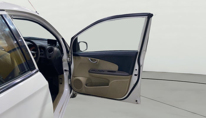 2013 Honda Brio VX AT, Petrol, Automatic, 97,665 km, RHS Front Door