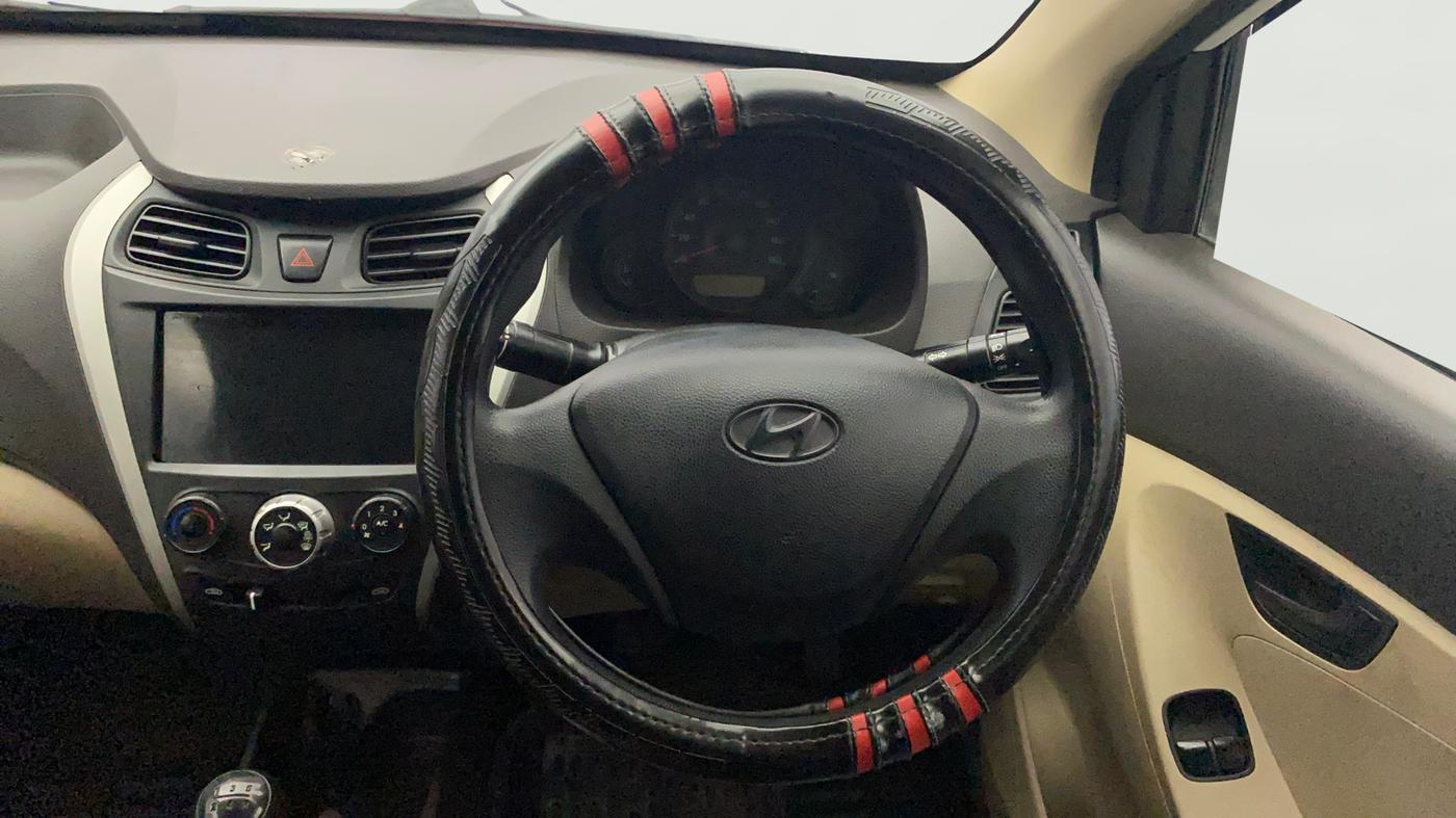 2018 Hyundai Eon ERA +, Petrol, Manual, 37,944 km, Steering Wheel Close Up