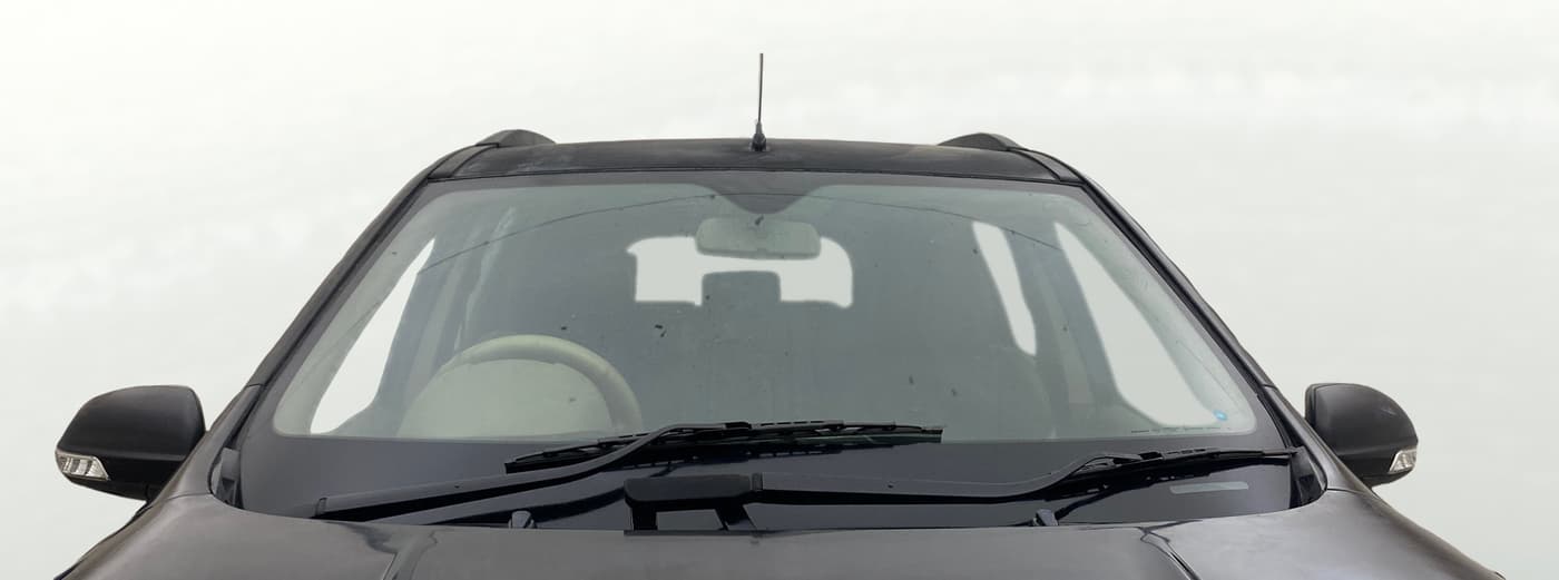 2014 Mahindra XUV500 W4, Diesel, Manual, 97,259 km, Front Windshield