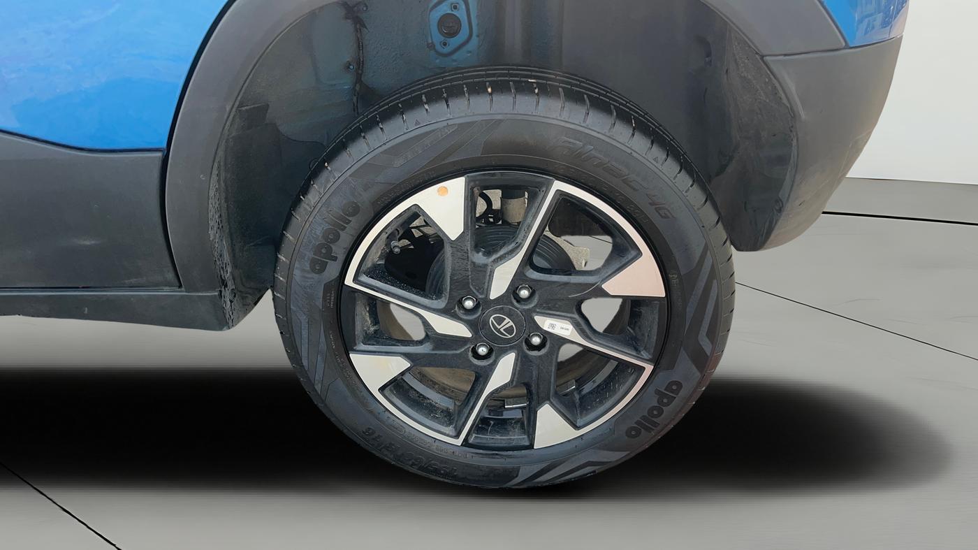 2024 Tata PUNCH Creative Plus, Petrol, Manual, 14,004 km, Left Rear Wheel