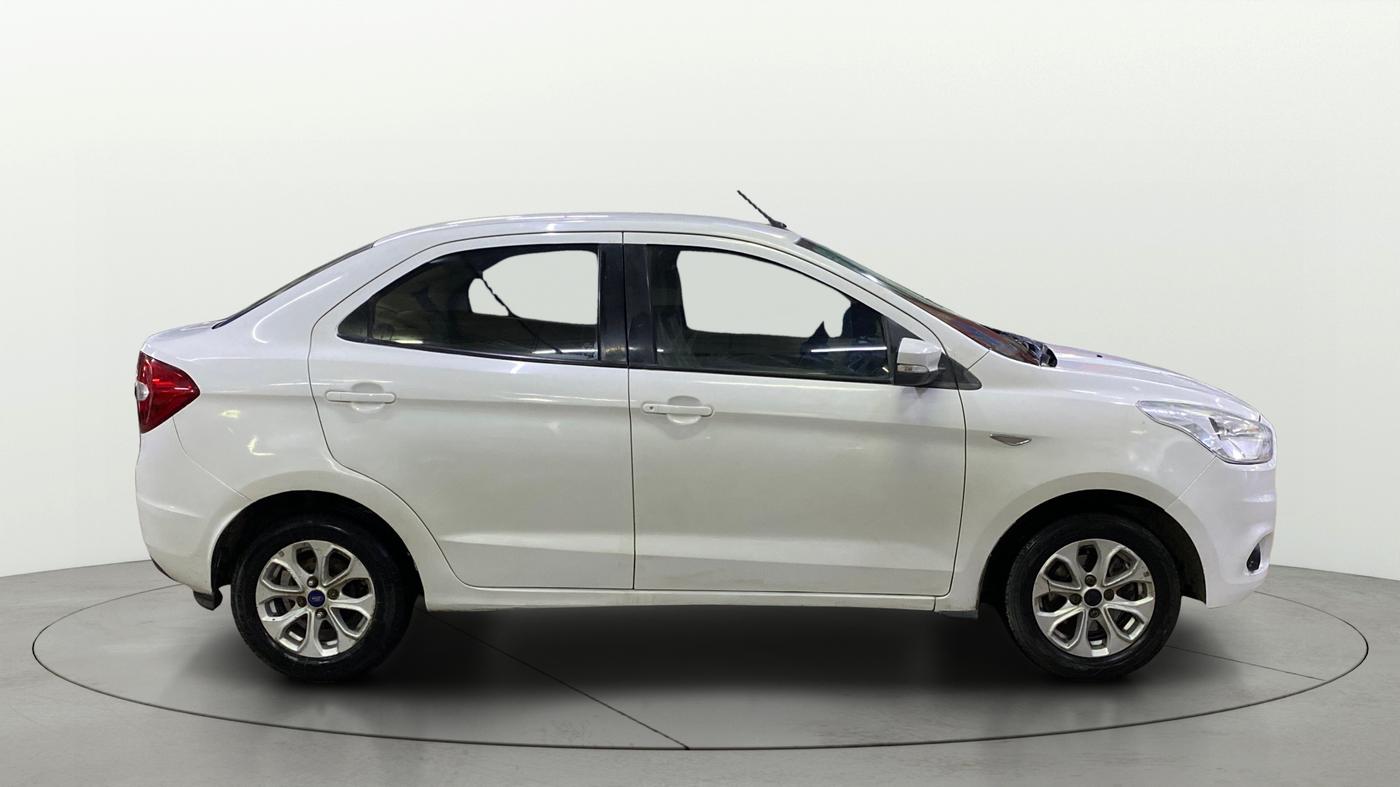 2015 Ford Figo Aspire TITANIUM PLUS 1.2 PETROL, Petrol, Manual, 73,930 km, Right Side View