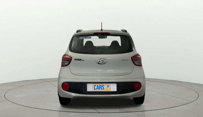 2017 Hyundai Grand i10 SPORTZ (O) 1.2 KAPPA VTVT, CNG, Manual, 81,878 km, Back/Rear