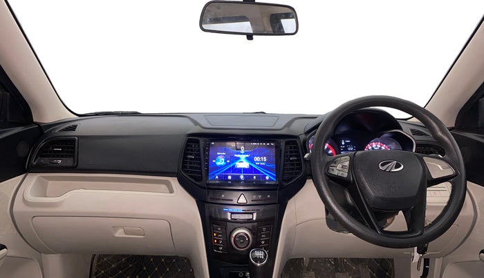 2021 Mahindra XUV300 W6 1.2 PETROL, Petrol, Manual, 31,207 km, Dashboard