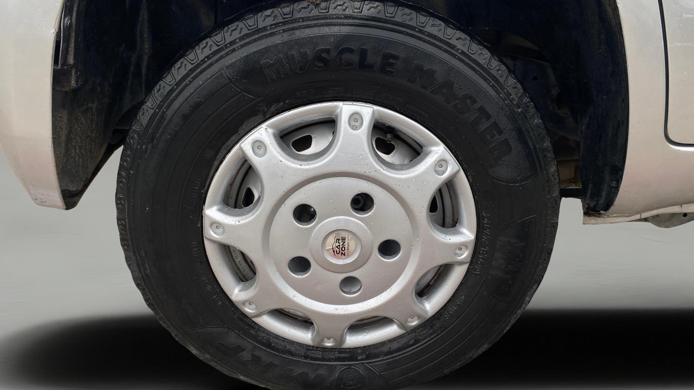 2021 Mahindra BOLERO NEO N 4, Diesel, Manual, 61,293 km, Right Rear Wheel