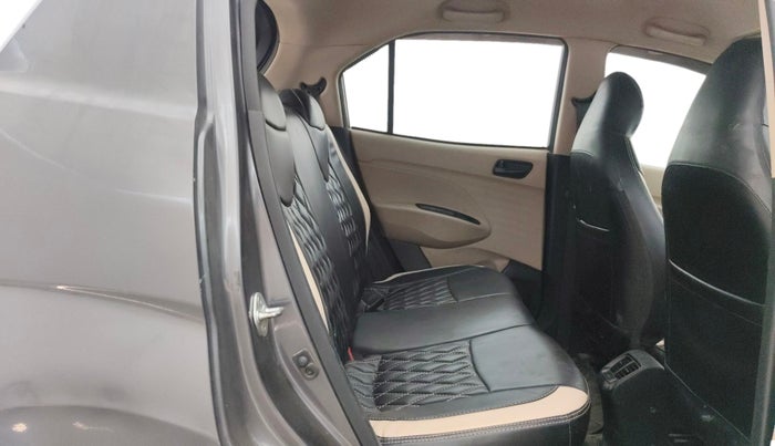 2020 Hyundai NEW SANTRO SPORTZ CNG, CNG, Manual, 1,15,243 km, Right Side Rear Door Cabin