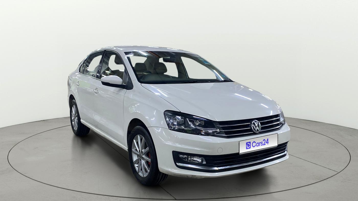 2017 Volkswagen Vento HIGHLINE PETROL AT, Petrol, Automatic, 44,630 km, Right Front Diagonal