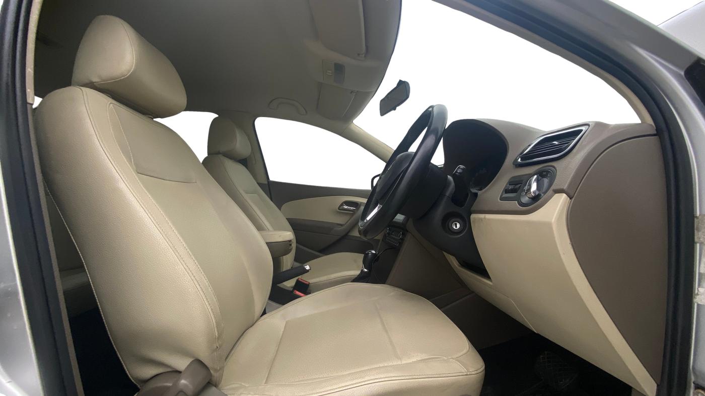 2015 Skoda Rapid 1.5 TDI CR ELEGANCE AT, Diesel, Automatic, 53,592 km, Right Side Front Door Cabin