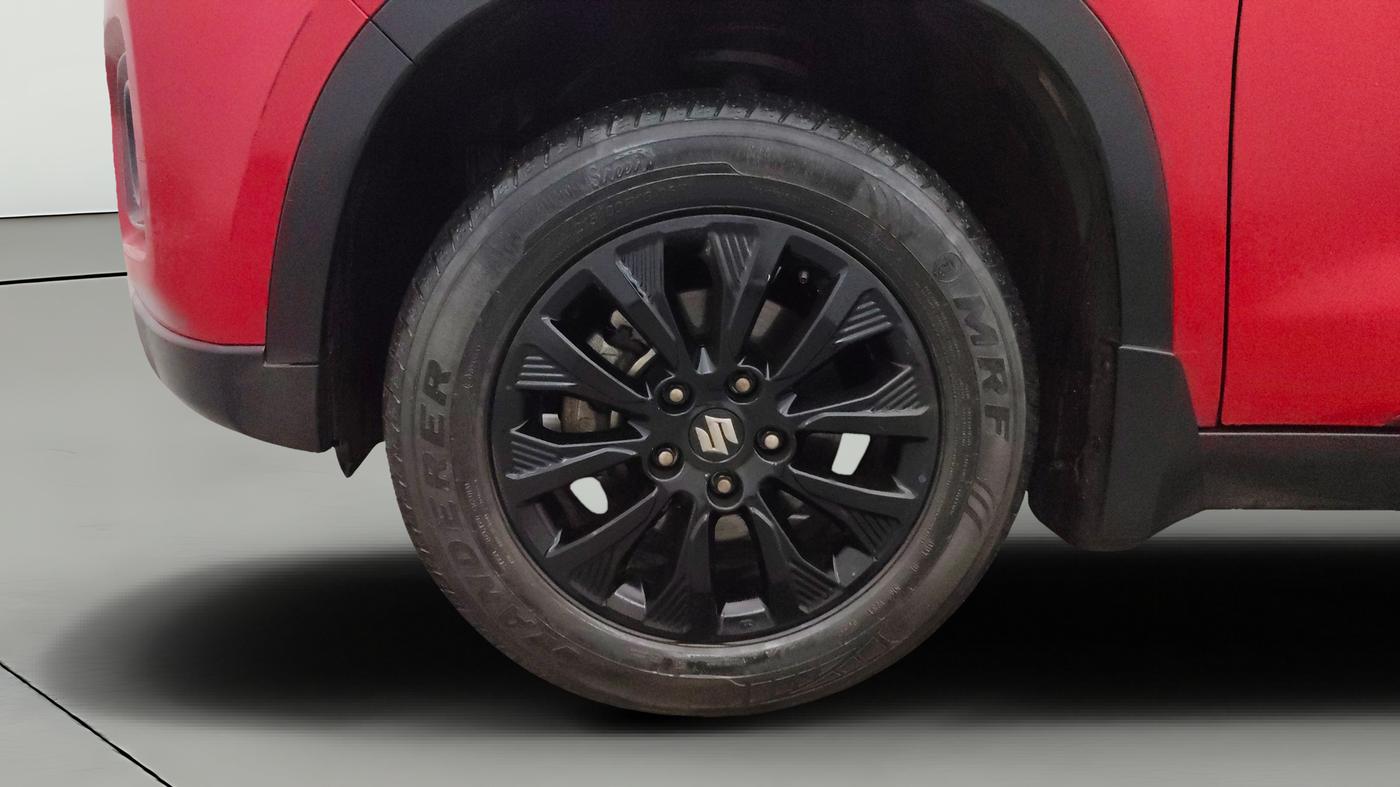 2022 Maruti Vitara Brezza ZXI PLUS DUAL TONE, Petrol, Manual, 31,467 km, Left Front Wheel