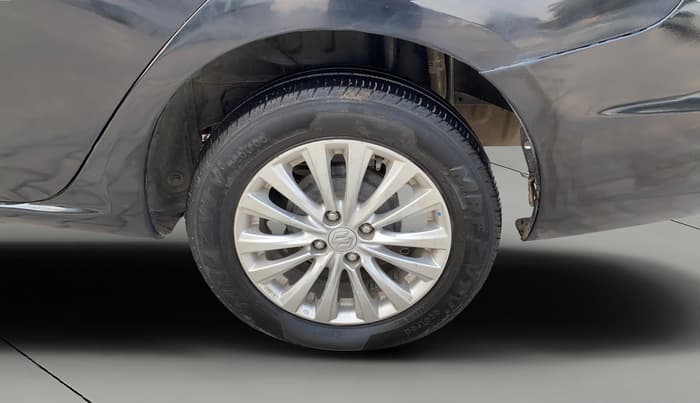 2023 Maruti Ciaz ZETA 1.5 SHVS MT PETROL, Petrol, Manual, 99,239 km, Left Rear Wheel
