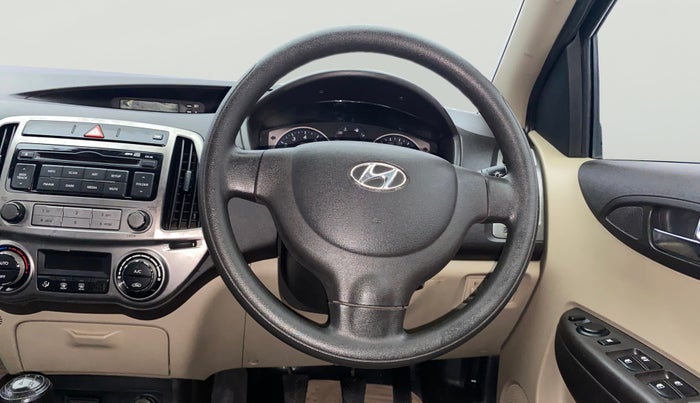 2013 Hyundai i20 MAGNA 1.2, Petrol, Manual, 73,411 km, Steering Wheel Close Up