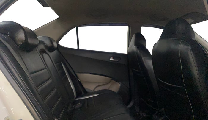 2018 Hyundai Xcent SX 1.2, Petrol, Manual, 48,169 km, Right Side Rear Door Cabin