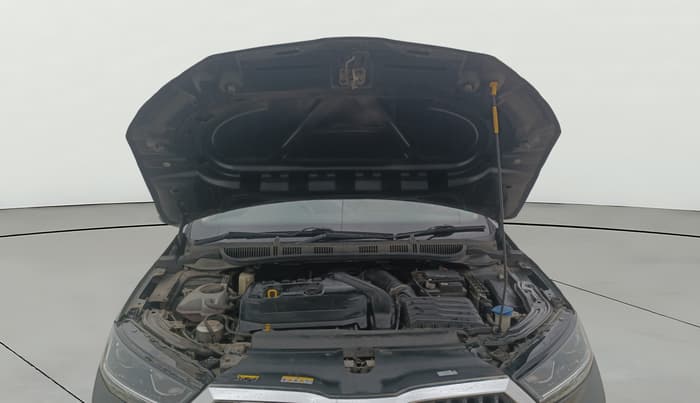 2022 Skoda SLAVIA STYLE 1.5L TSI DSG, Petrol, Automatic, 28,202 km, Open Bonet
