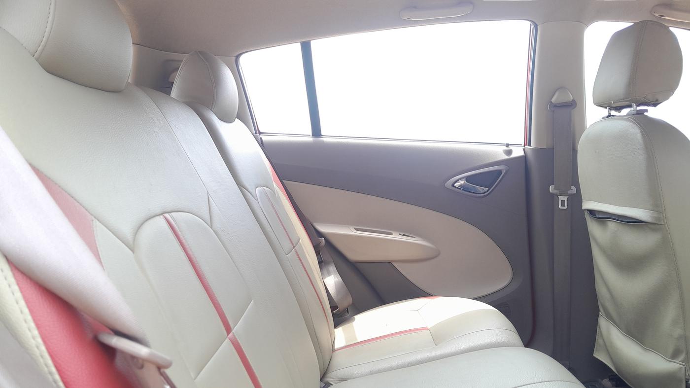 2013 Chevrolet Sail UVA 1.2 LT ABS, Petrol, Manual, 62,982 km, Right Side Rear Door Cabin