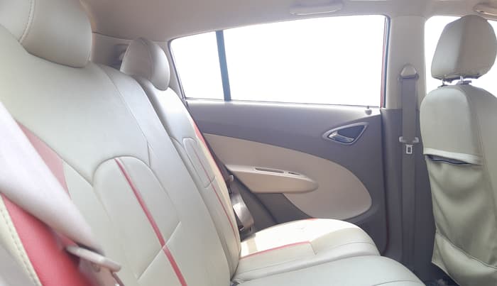 2013 Chevrolet Sail UVA 1.2 LT ABS, Petrol, Manual, 62,982 km, Right Side Rear Door Cabin