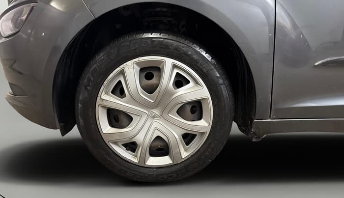 2023 Tata ALTROZ XTA, Petrol, Automatic, 28,205 km, Left Front Wheel