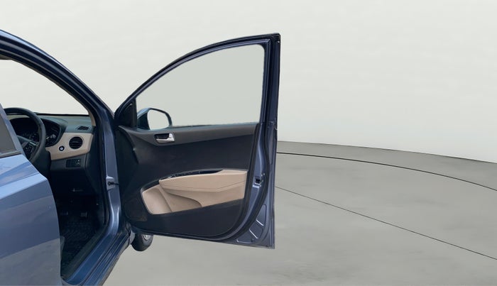 2014 Hyundai Xcent SX 1.2 (O), Petrol, Manual, 35,770 km, RHS Front Door