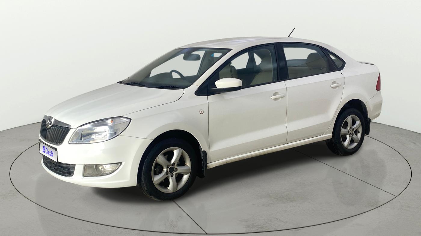 2014 Skoda Rapid AMBITION 1.6 MPI AT PLUS, Petrol, Automatic, 50,687 km, Left Front Diagonal