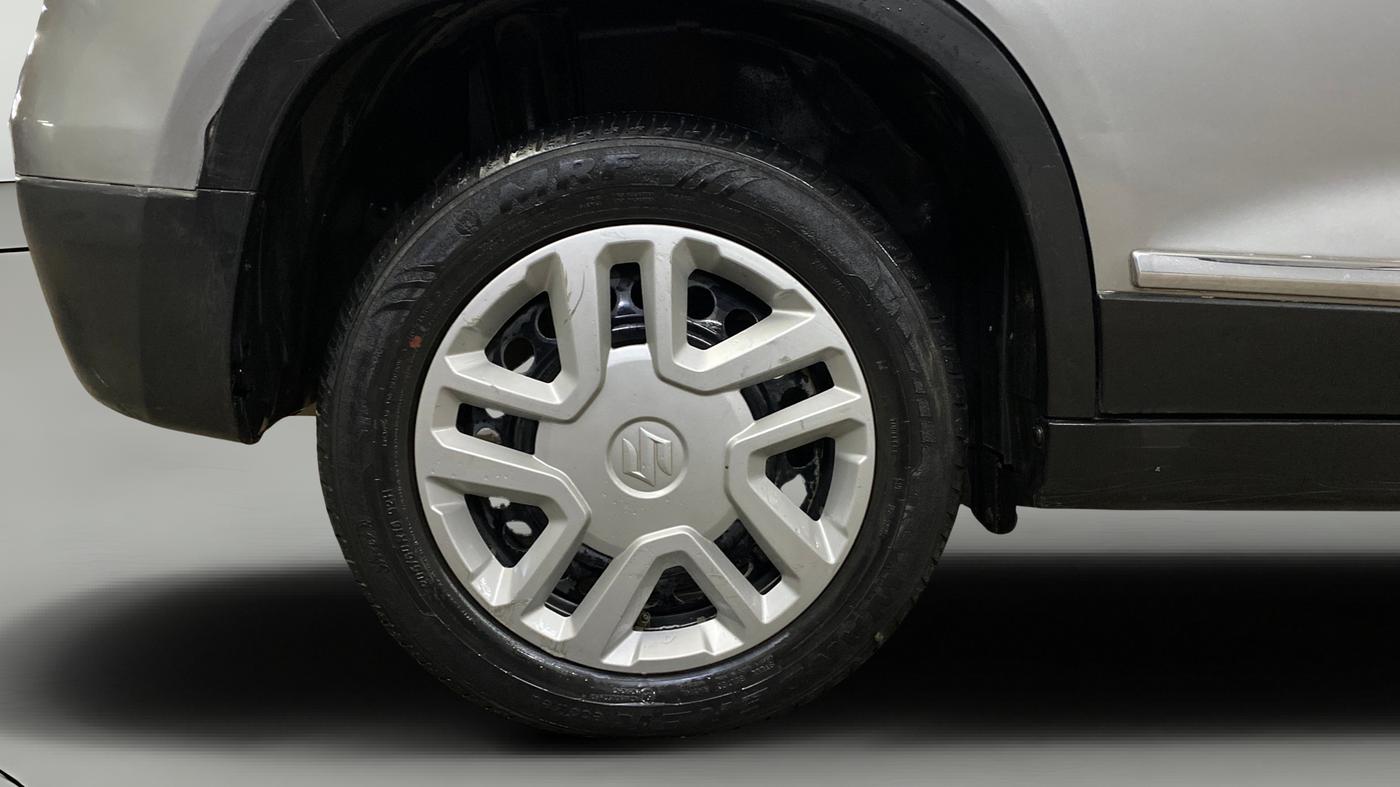 2021 Maruti Vitara Brezza VXI, CNG, Manual, 57,443 km, Right Rear Wheel