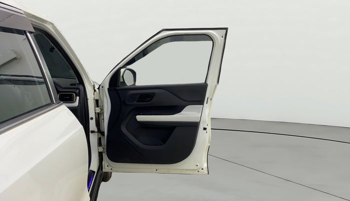 2021 Tata PUNCH ACCOMPLISHED MT, CNG, Manual, 42,828 km, RHS Front Door