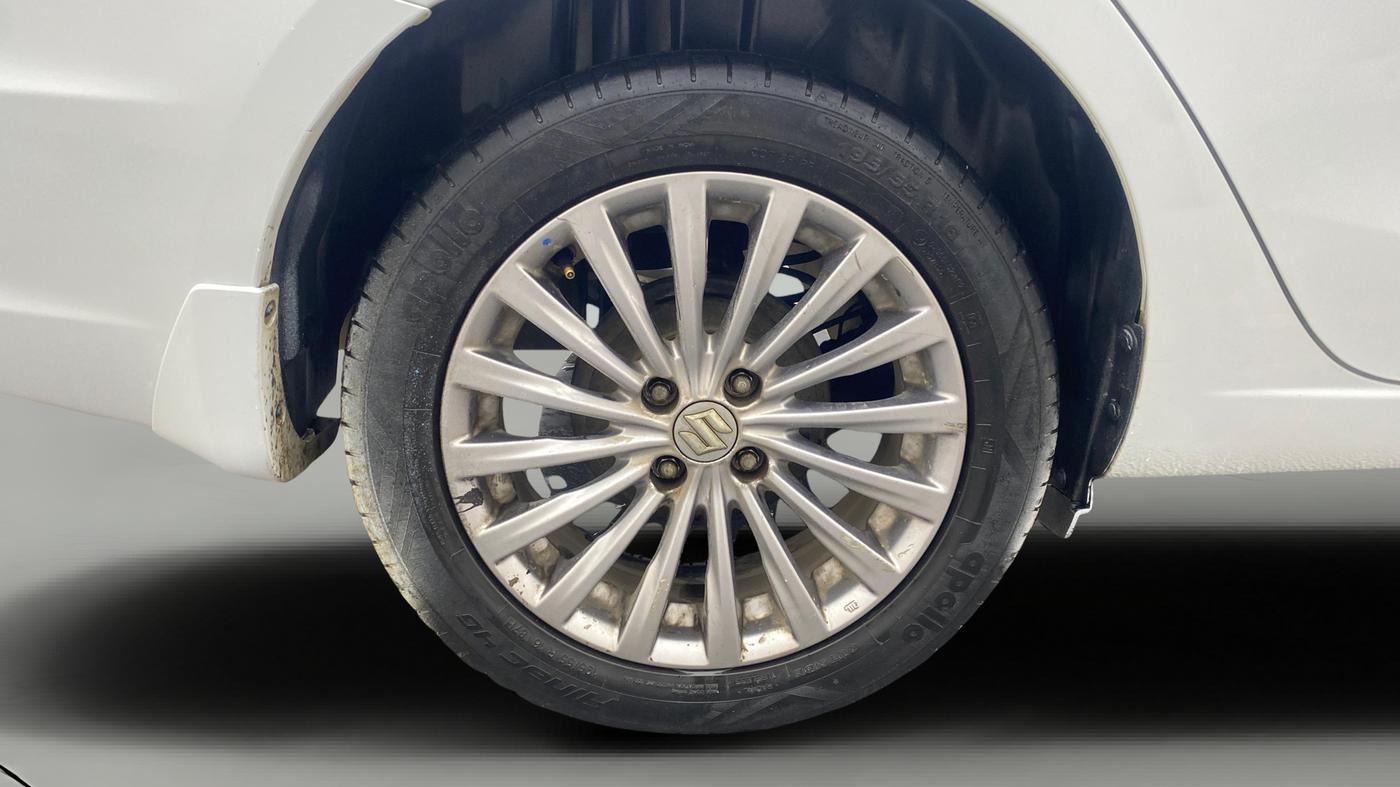 2017 Maruti Ciaz ALPHA 1.4 PETROL, Petrol, Manual, 97,264 km, Right Rear Wheel
