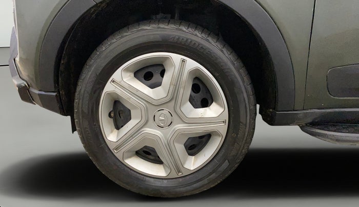 2023 Tata NEXON XMA PETROL, Petrol, Automatic, 32,318 km, Left Front Wheel