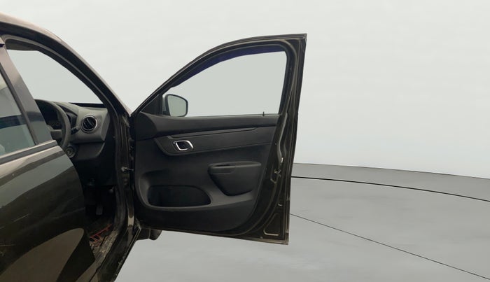 2019 Renault Kwid RXT 1.0 (O), Petrol, Manual, 46,902 km, RHS Front Door