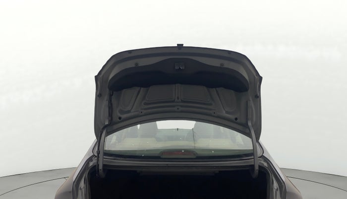 2015 Hyundai Verna FLUIDIC 1.6 VTVT S O AT, Petrol, Automatic, 74,547 km, Boot Door Open