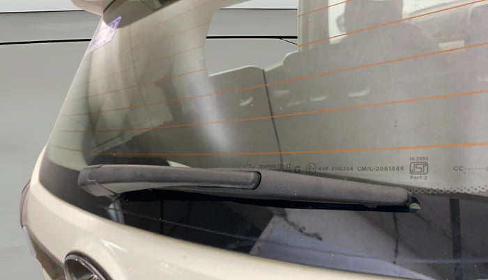 2022 Mahindra XUV300 W8 (O) 1.5 DIESEL, Diesel, Manual, 57,976 km, Rear Wiper
