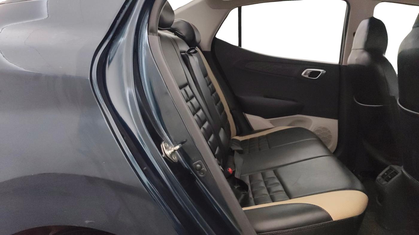 2022 Hyundai AURA SX 1.2 CNG, CNG, Manual, 22,232 km, Right Side Rear Door Cabin
