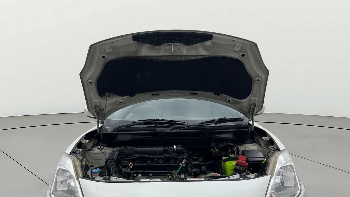 2021 Maruti Swift VXI AMT, Petrol, Automatic, 82,625 km, Open Bonet