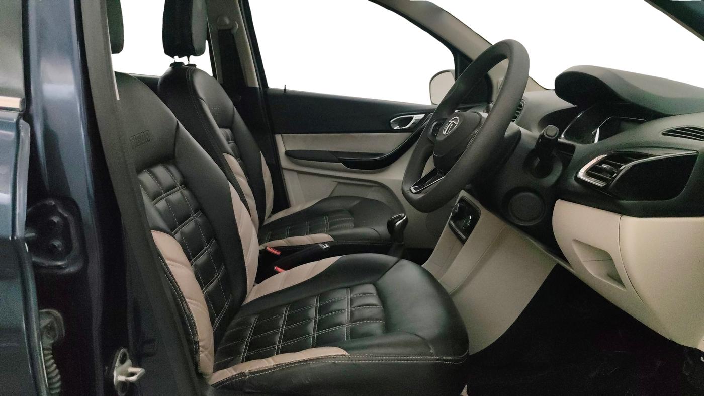 2022 Tata TIGOR XZ PLUS CNG, CNG, Manual, 76,762 km, Right Side Front Door Cabin