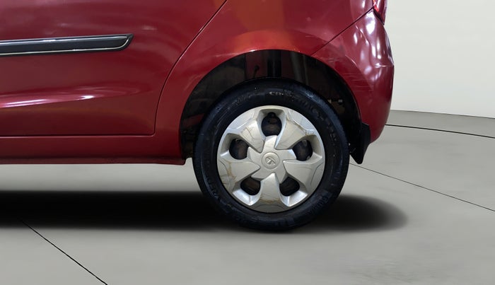 2015 Tata Bolt XMS REVOTRON, Petrol, Manual, 97,657 km, Left Rear Wheel