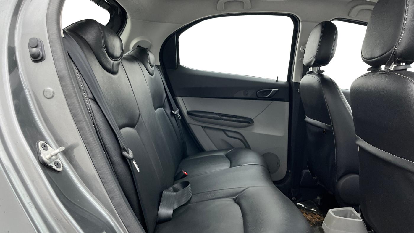 2020 Tata Tiago XT PETROL, Petrol, Manual, 69,712 km, Right Side Rear Door Cabin