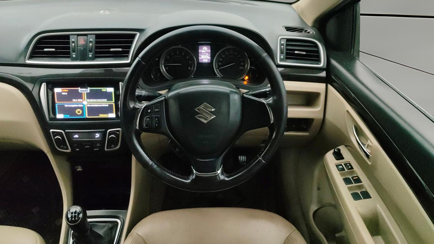 2016 Maruti Ciaz ZXI+, Petrol, Manual, 85,524 km, Steering Wheel Close Up