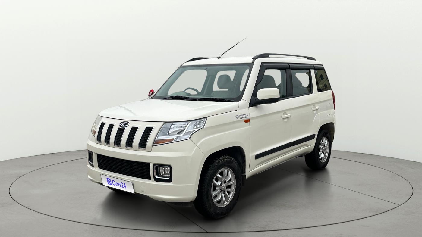 2018 Mahindra TUV300 T8, Diesel, Manual, 85,397 km, Left Front Diagonal