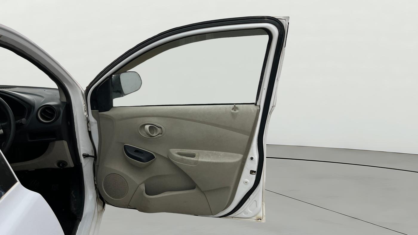 2017 Datsun Go T (O), Petrol, Manual, 23,638 km, RHS Front Door