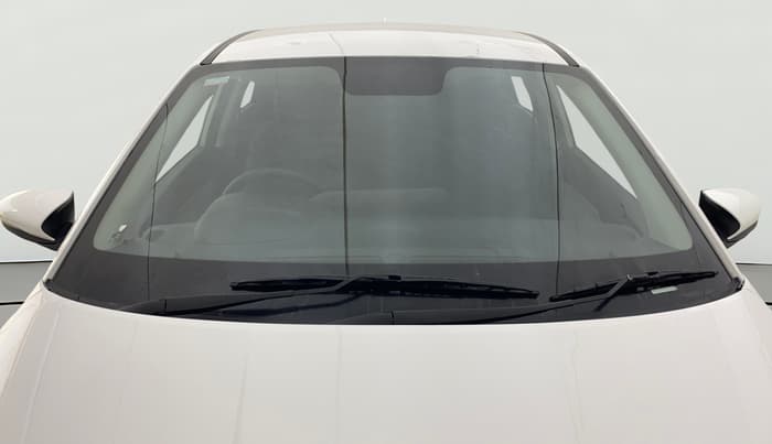 2023 Hyundai NEW I20 SPORTZ 1.2 MT, Petrol, Manual, 34,104 km, Front Windshield