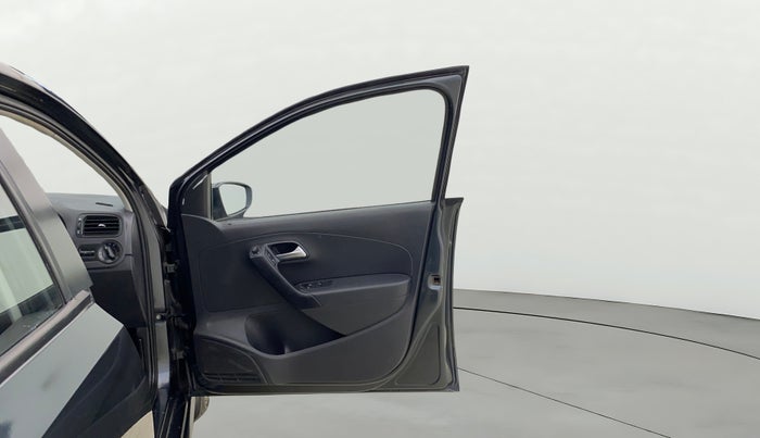 2018 Volkswagen Polo COMFORTLINE 1.0L MPI, Petrol, Manual, 35,576 km, RHS Front Door