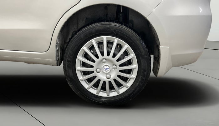 2015 Maruti Ertiga VXI, Petrol, Manual, 65,356 km, Left Rear Wheel