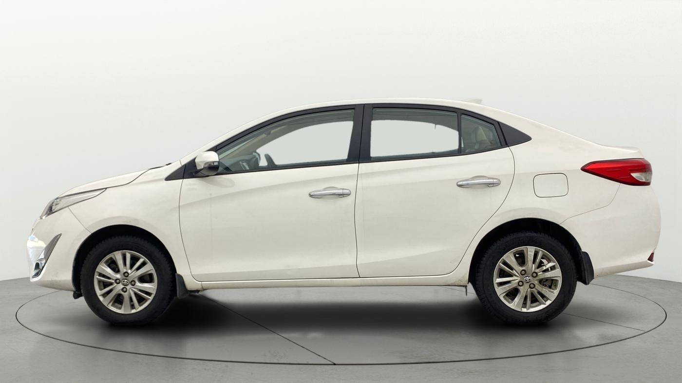 2018 Toyota YARIS VX CVT, Petrol, Automatic, 1,35,905 km, Left Side
