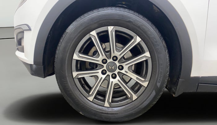 2023 Mahindra XUV700 AX 7 D AT AWD 7 STR, Diesel, Automatic, 94,253 km, Left Front Wheel